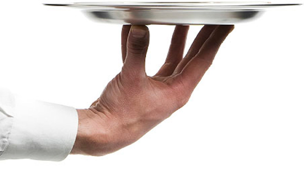 Hand service. Serving dish. Serving hand. Serving dish картинка. Hands dishes.